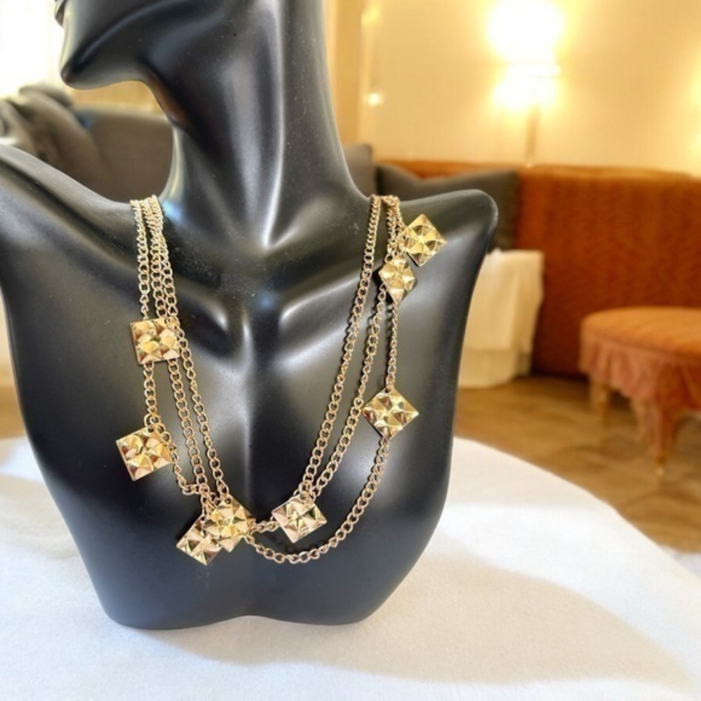 Elegant Gold-Toned Geometric Necklace & Earring Set